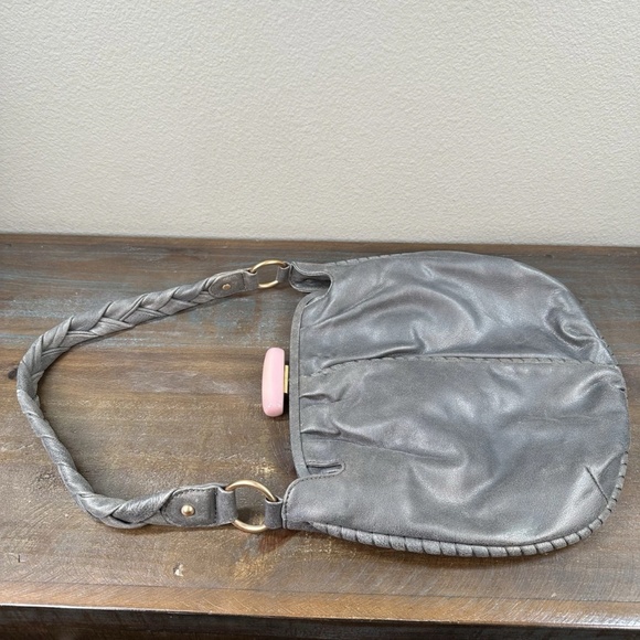 Isabella Fiore Grey LORI Leather Top Lock bag - Picture 15 of 16